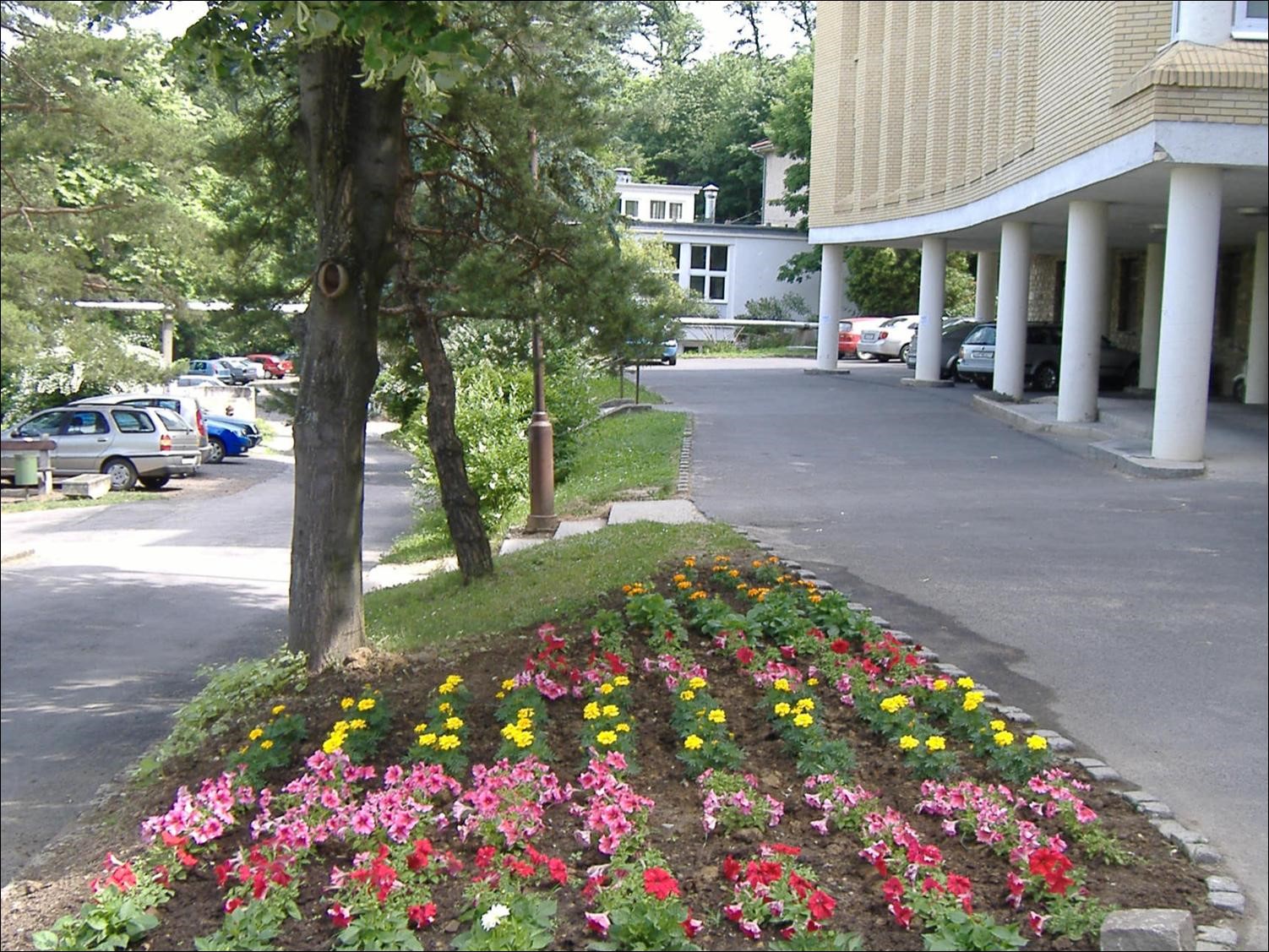 komloi korhaz kulso 1